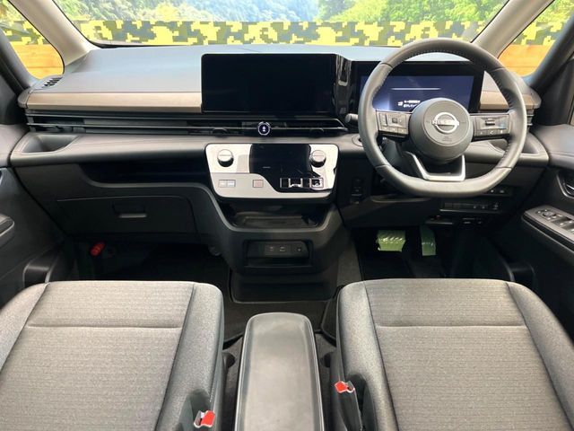 NISSAN SERENA  WG 2024