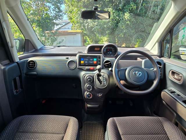 TOYOTA SPADE 2012