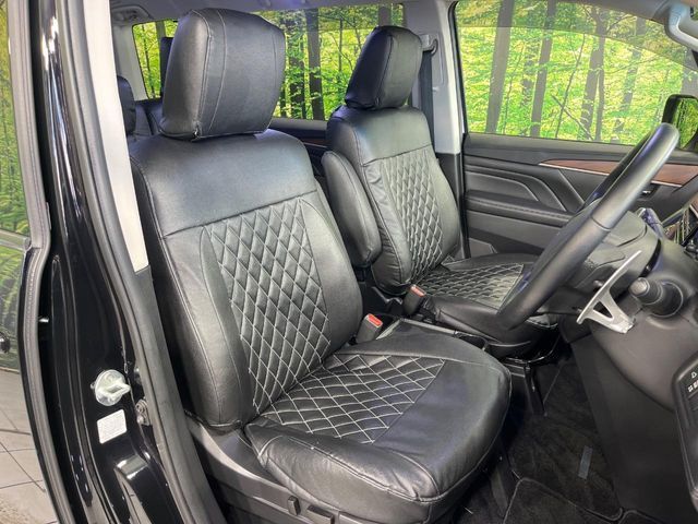 MITSUBISHI DELICA D:5 4WD 2022