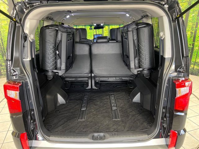 MITSUBISHI DELICA D:5 4WD 2022