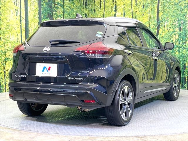 NISSAN KICKS 2021