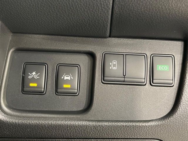 NISSAN SERENA  S-HYBRID 2014