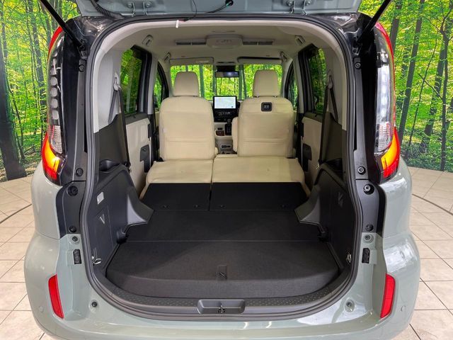 TOYOTA SIENTA HYBRID 2024