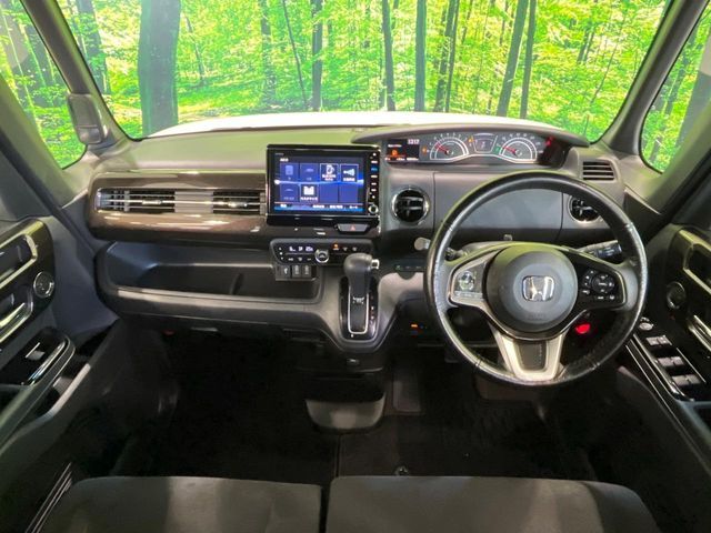 HONDA N BOX CUSTOM 2018