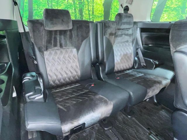 TOYOTA VELLFIRE  HYBRID 4WD 2017