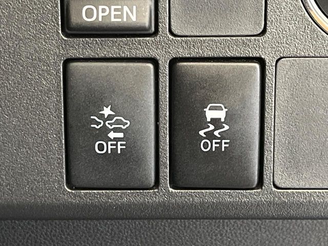 TOYOTA PIXIS MEGA 2015