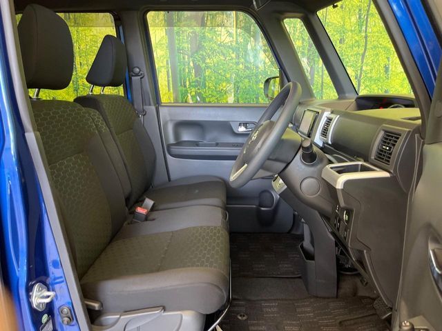 TOYOTA PIXIS MEGA 2015