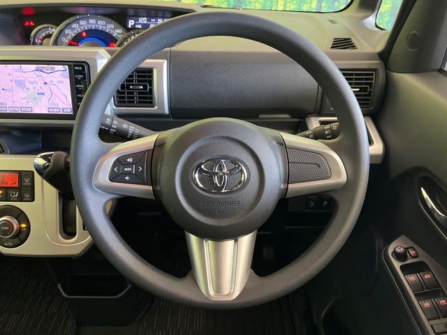 TOYOTA PIXIS MEGA 2015