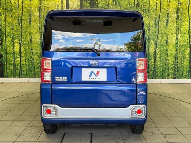 TOYOTA PIXIS MEGA 2015