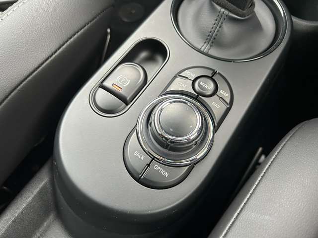 BMW MINI COOPER S 2023