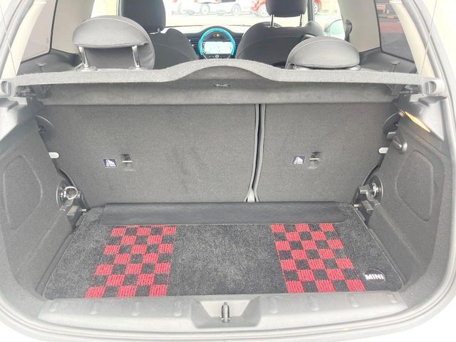 BMW MINI COOPER SD 2020