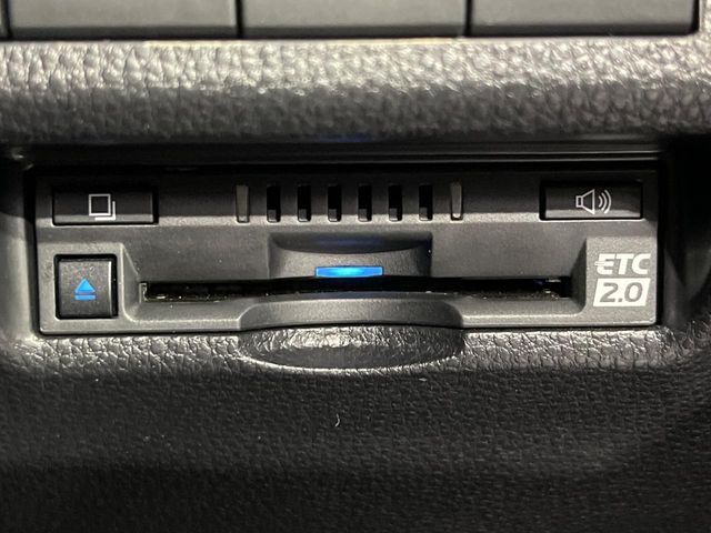 TOYOTA RAV4 4WD 2021