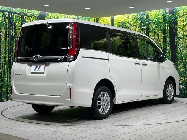 TOYOTA ESQUIRE 4WD 2015