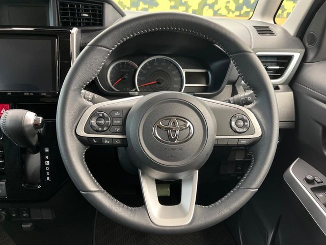 TOYOTA ROOMY 2020