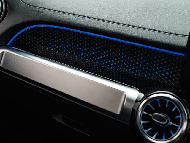 MERCEDES BENZ MERCEDES BENZ GLB 2024