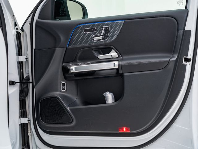 MERCEDES BENZ MERCEDES BENZ GLB 2024