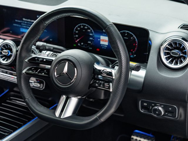 MERCEDES BENZ MERCEDES BENZ GLB 2024