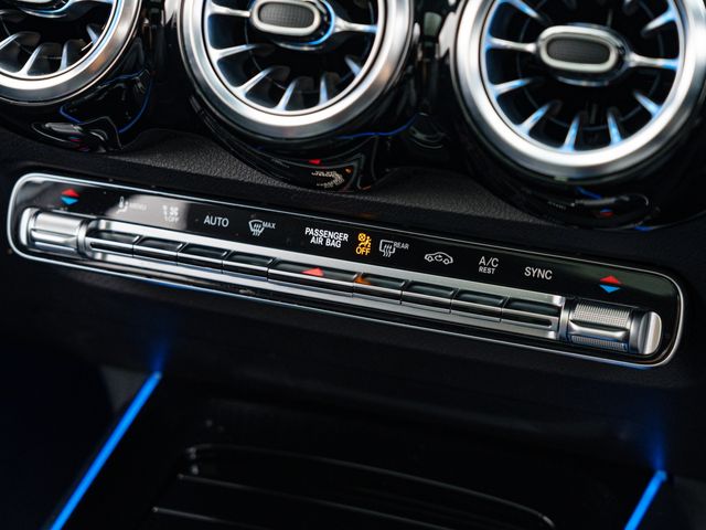 MERCEDES BENZ MERCEDES BENZ GLB 2024