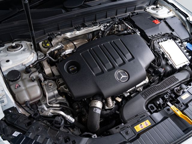 MERCEDES BENZ MERCEDES BENZ GLB 2024