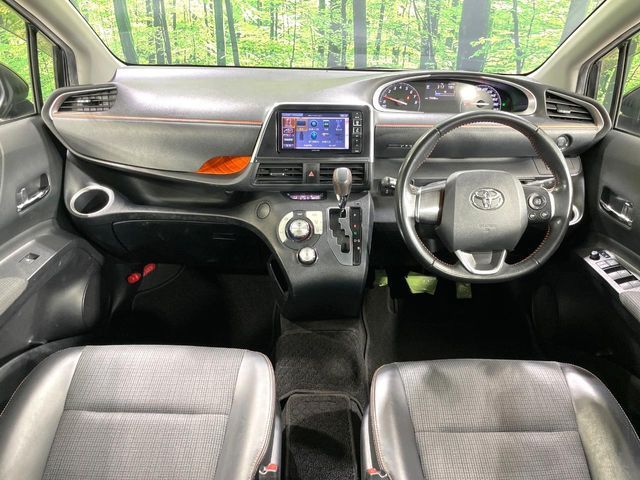 TOYOTA SIENTA 2018