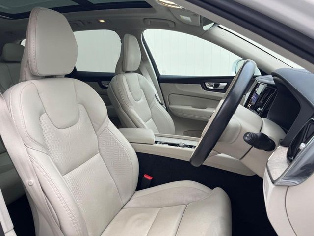 VOLVO VOLVO XC60 2023