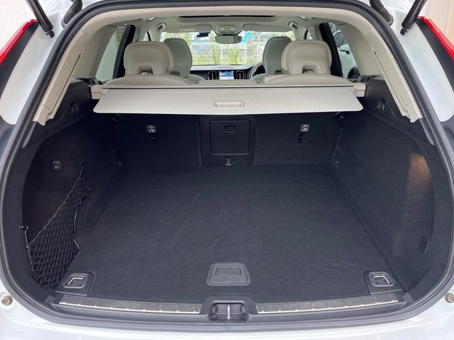 VOLVO VOLVO XC60 2023