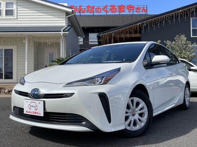 TOYOTA PRIUS 2019
