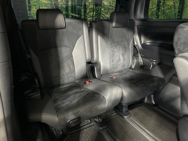 TOYOTA ALPHARD hybrid 4WD 2023