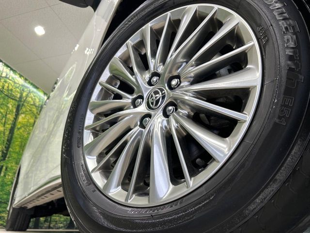 TOYOTA ALPHARD hybrid 4WD 2023