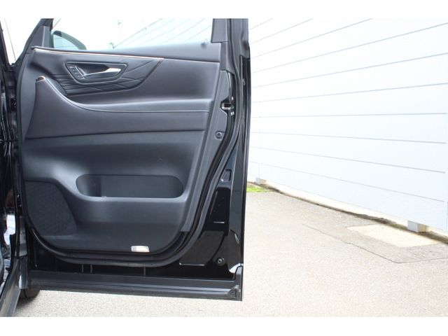 TOYOTA ALPHARD hybrid 2023