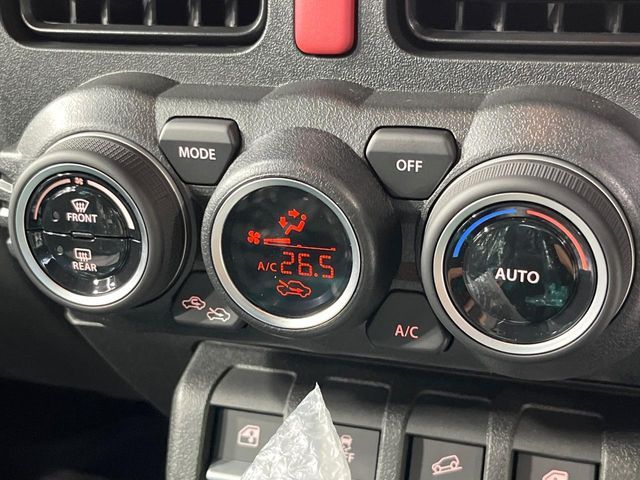 SUZUKI JIMNY NOMADE 2025