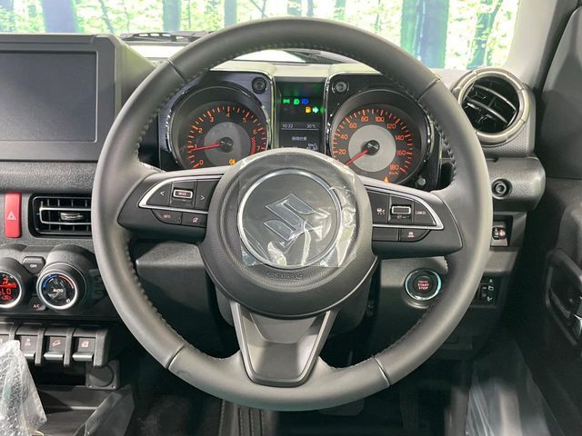 SUZUKI JIMNY NOMADE 2025