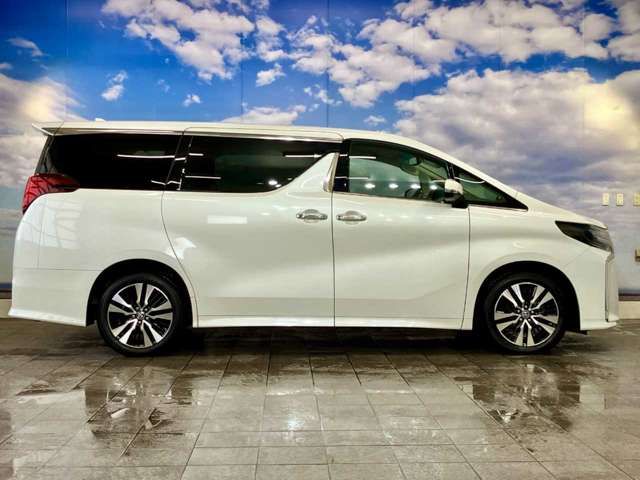 TOYOTA ALPHARD 4WD 2022