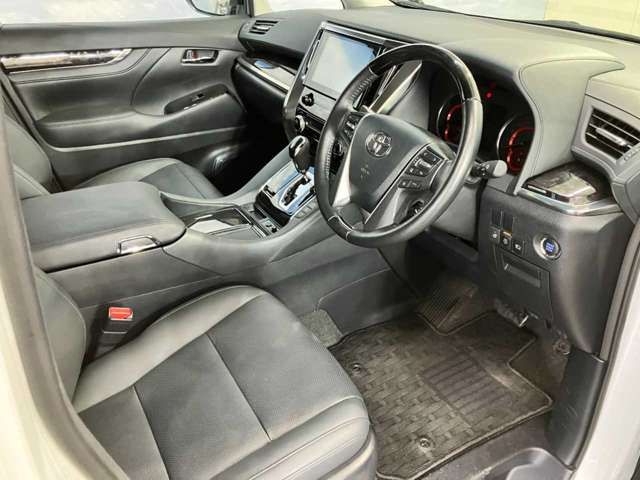 TOYOTA ALPHARD 4WD 2022