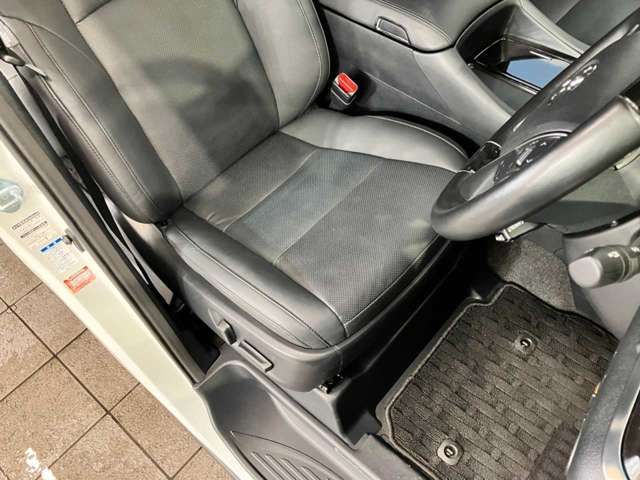 TOYOTA ALPHARD 4WD 2022