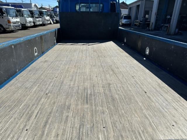 MITSUBISHI CANTER 2016