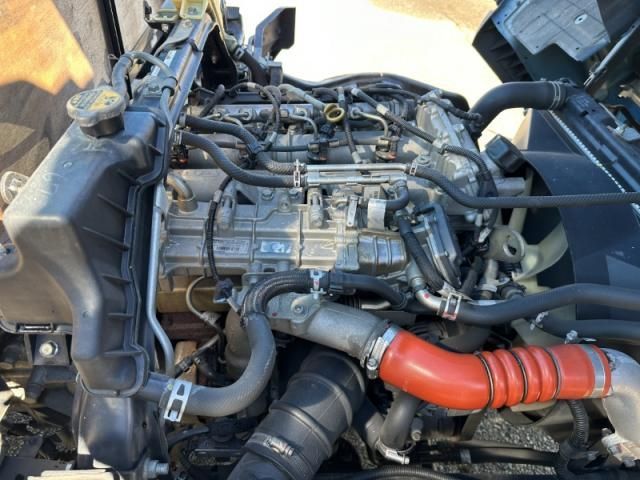 MITSUBISHI CANTER 2016