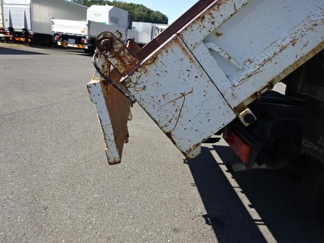 MITSUBISHI CANTER 2006