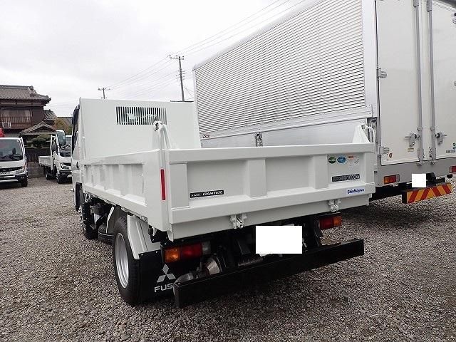MITSUBISHI CANTER 2025