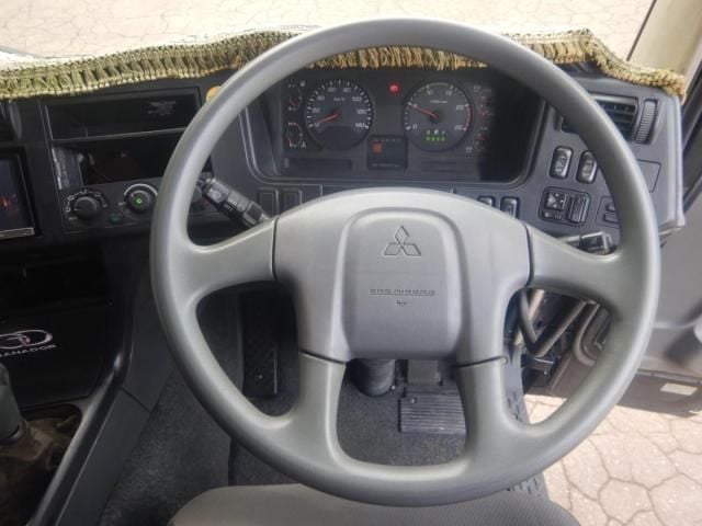 MITSUBISHI FUSOU SUPER GREAT 2014