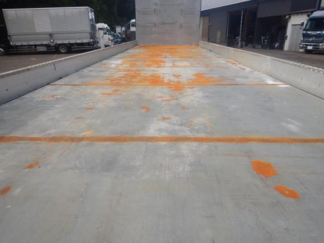 MITSUBISHI FUSOU SUPER GREAT 2014