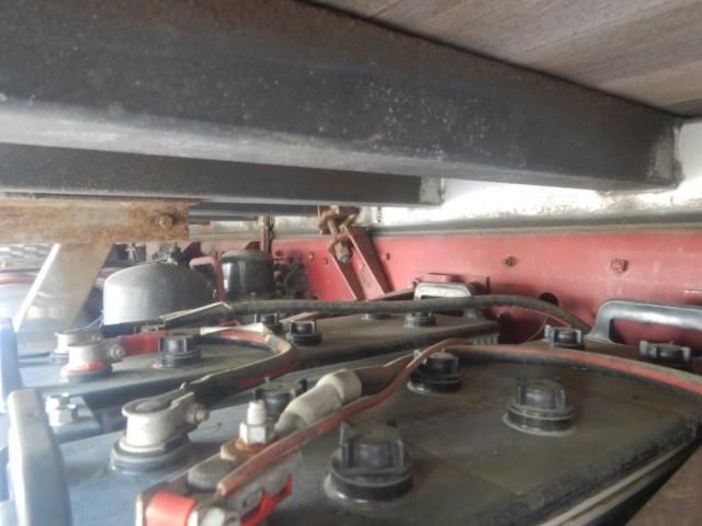 MITSUBISHI FUSOU SUPER GREAT 2014