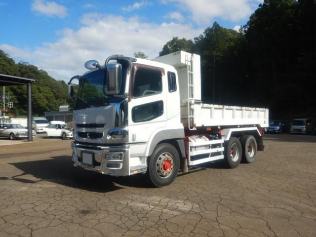 MITSUBISHI FUSOU SUPER GREAT 2012