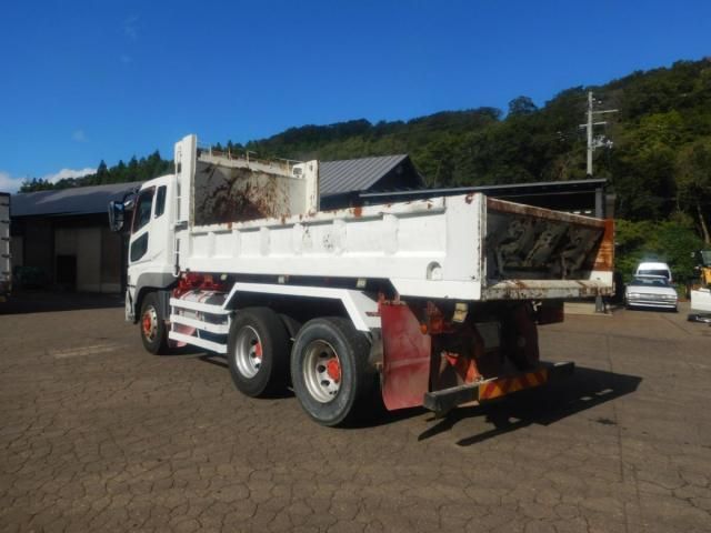 MITSUBISHI FUSOU SUPER GREAT 2012