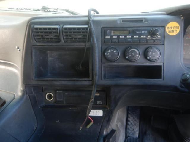 MITSUBISHI FUSOU SUPER GREAT 2012