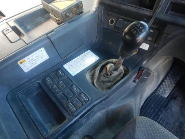 MITSUBISHI FUSOU SUPER GREAT 2012