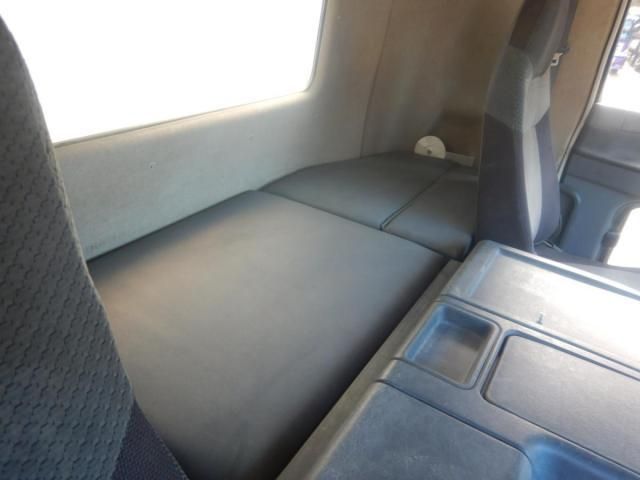 MITSUBISHI FUSOU SUPER GREAT 2012