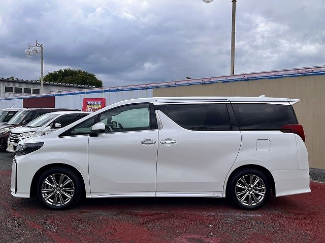 TOYOTA ALPHARD 2023