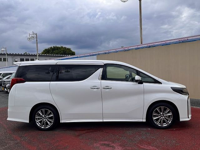 TOYOTA ALPHARD 2023