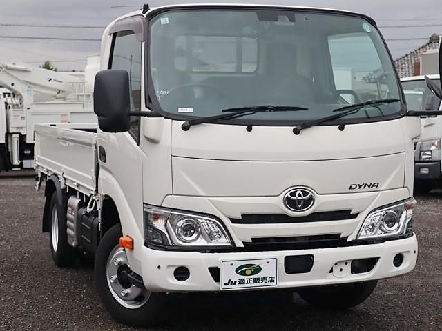 TOYOTA DYNA 2021